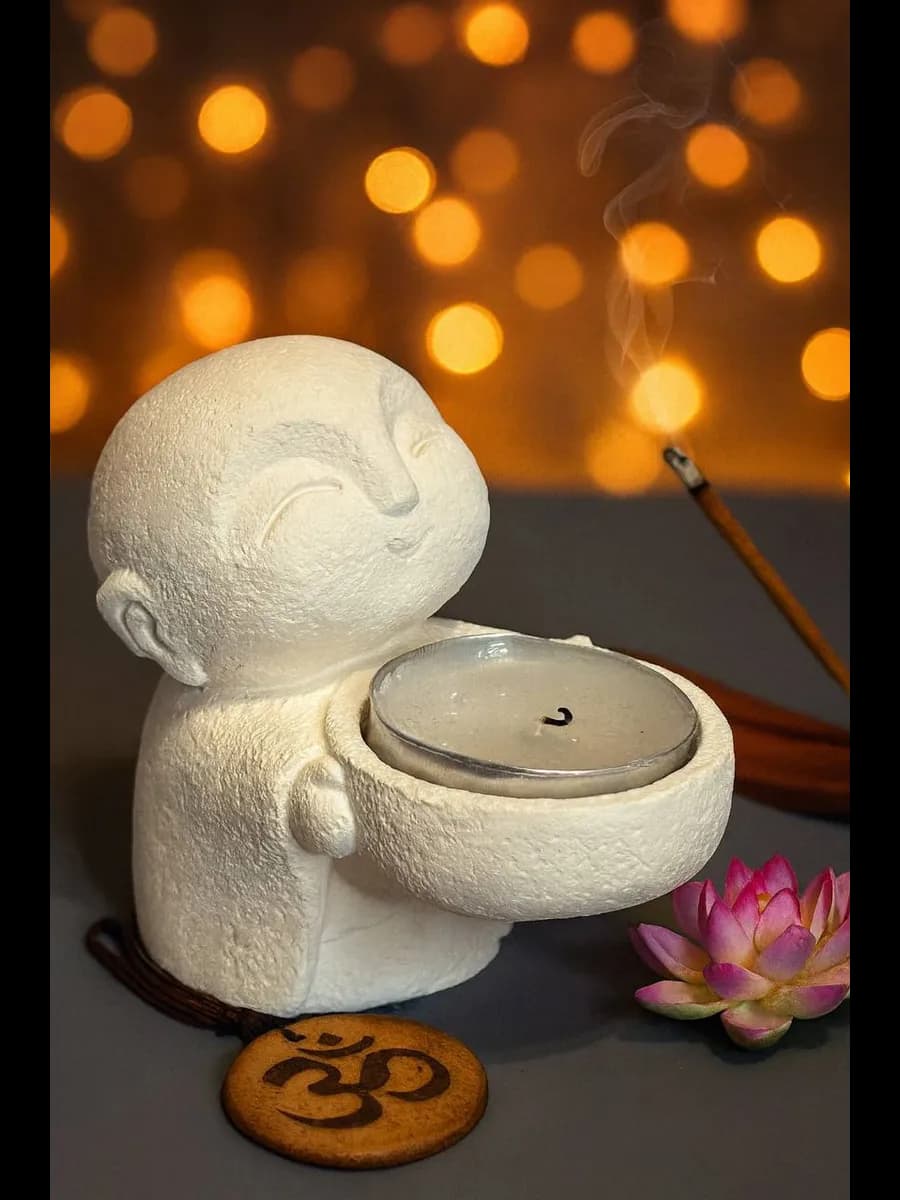 Подсвечник Монах